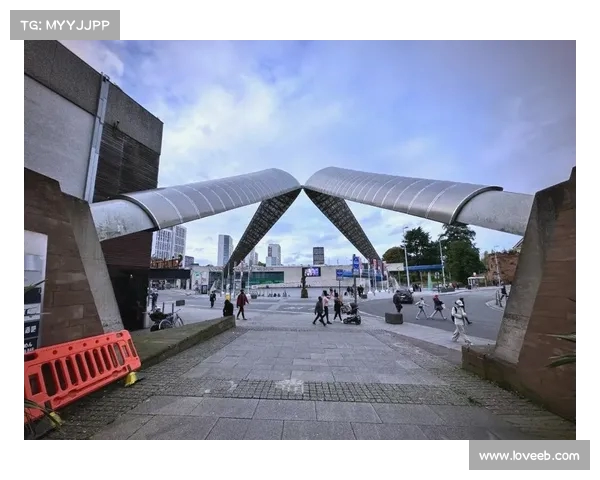 考文垂的开拓之旅:启迪历史的新视角 考文垂的开拓之旅:启迪历史的新视角